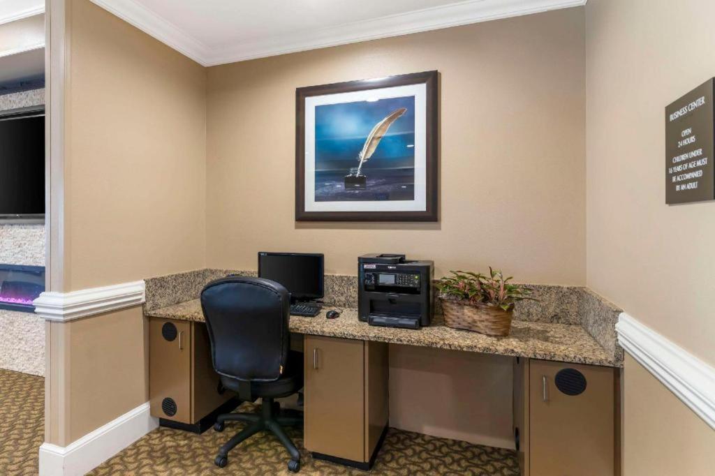 Comfort Inn & Suites Tifton Eksteriør billede