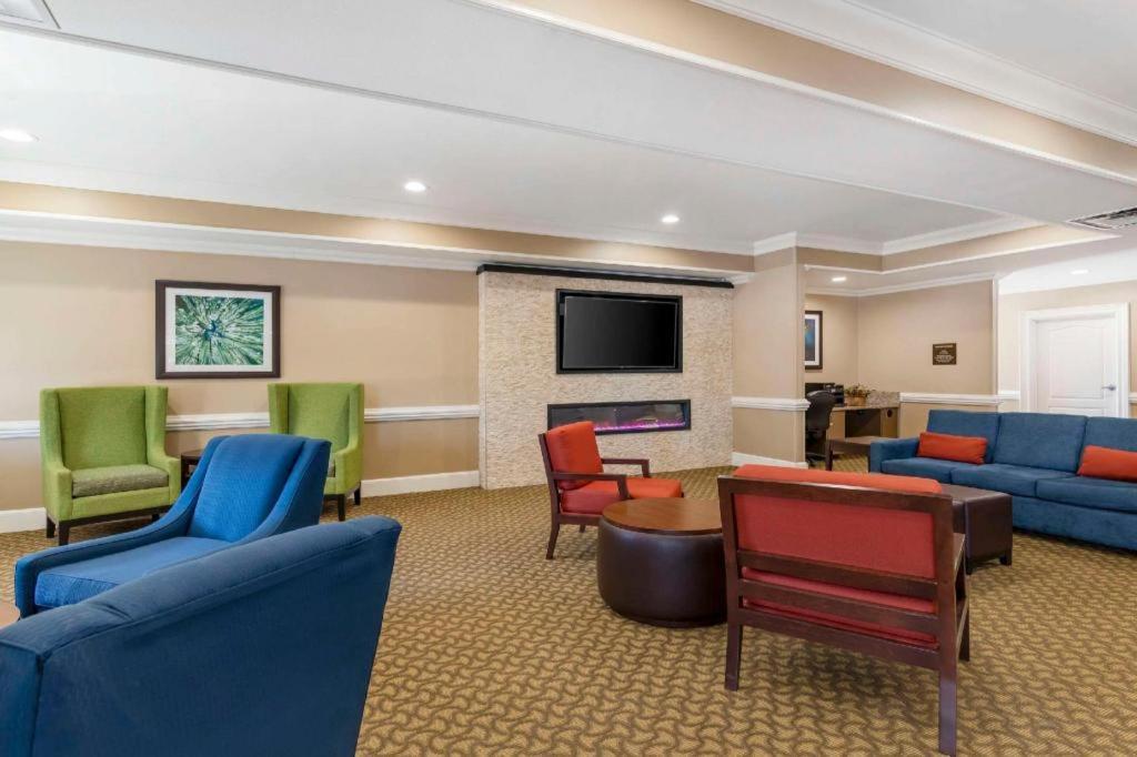 Comfort Inn & Suites Tifton Eksteriør billede